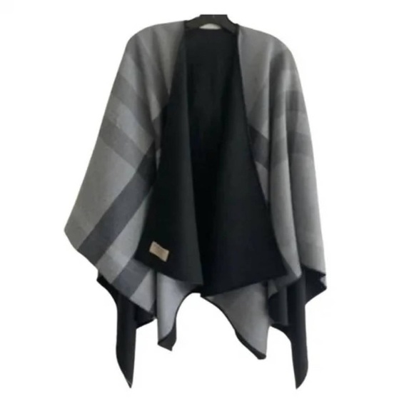 New BURBERRY Reversible check Cape Charlotte black grey solid to Check Cape - Picture 5 of 10